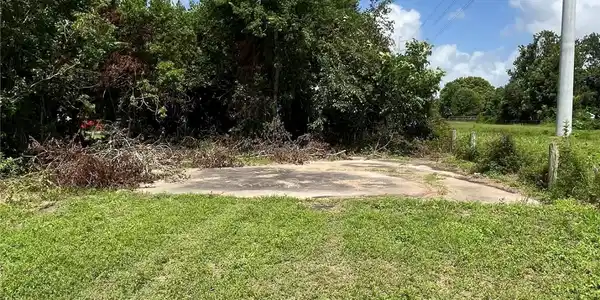 000 Lake Road