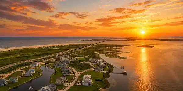 Image 2: Sensational gulf, bay and sunset views
