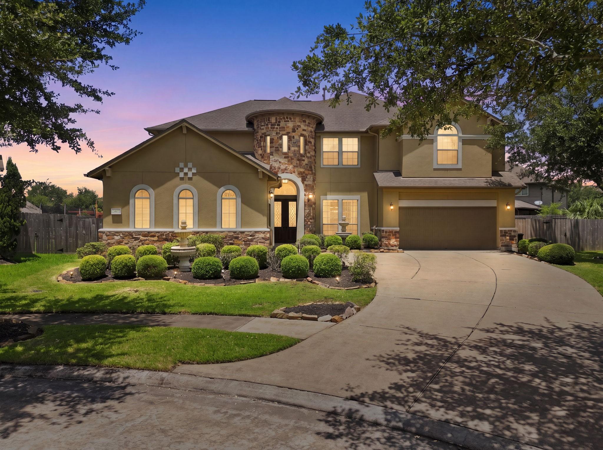 Image 1: Front of Home