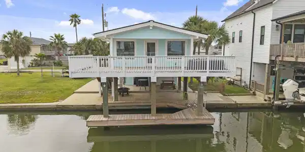 Image 3: 16708 Cabeza De Vaca, Jamaica Beach, TX 77554