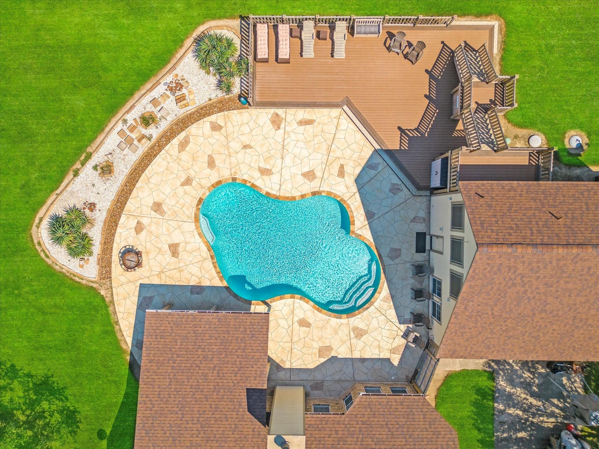 Image 2: Large pool area