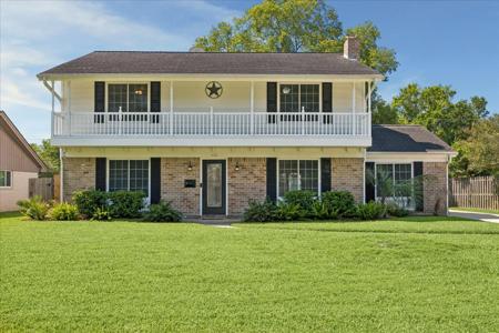 426 Pebblebrook Drive