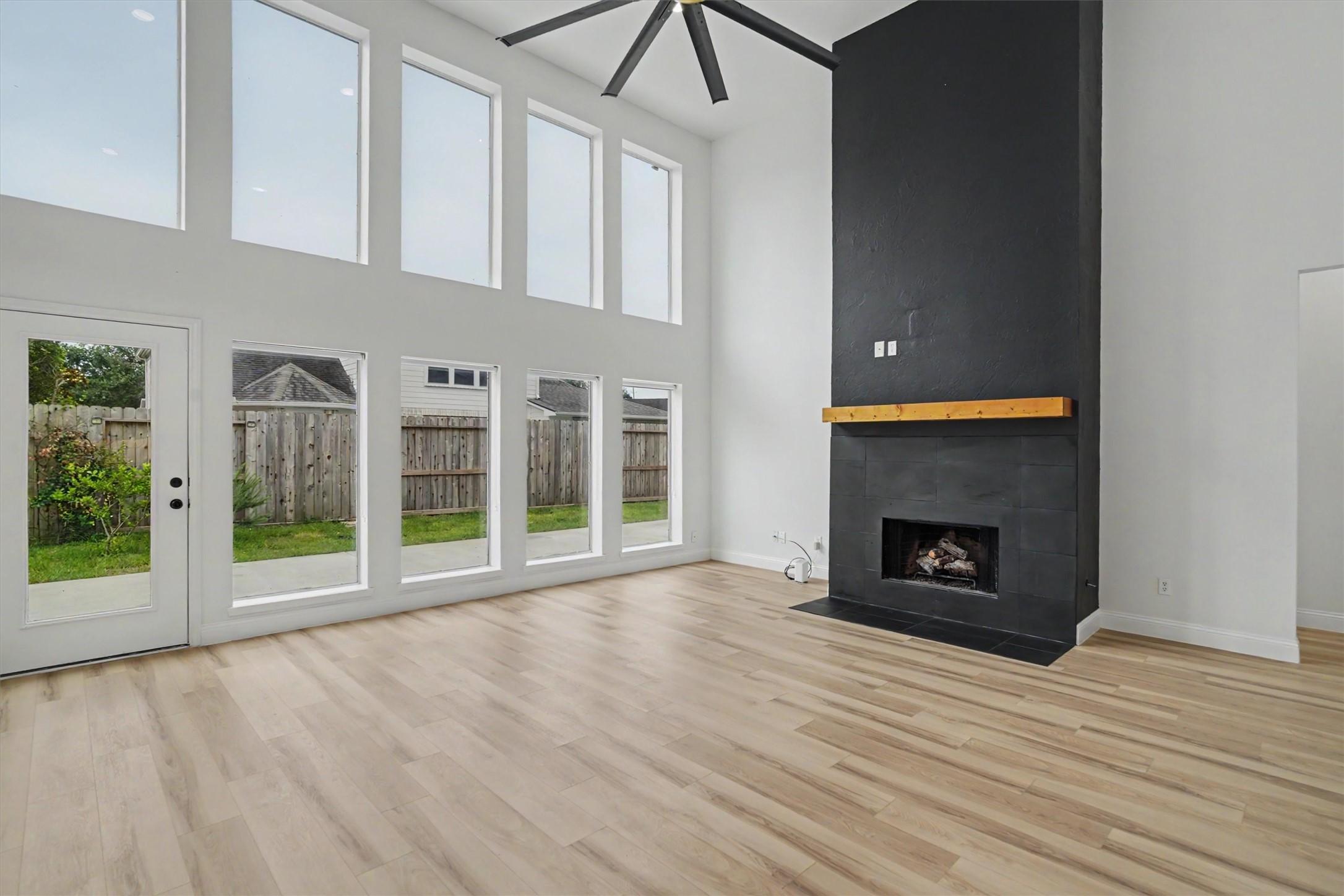Image 4: Statement fireplace, wood beam mantle in the spaci