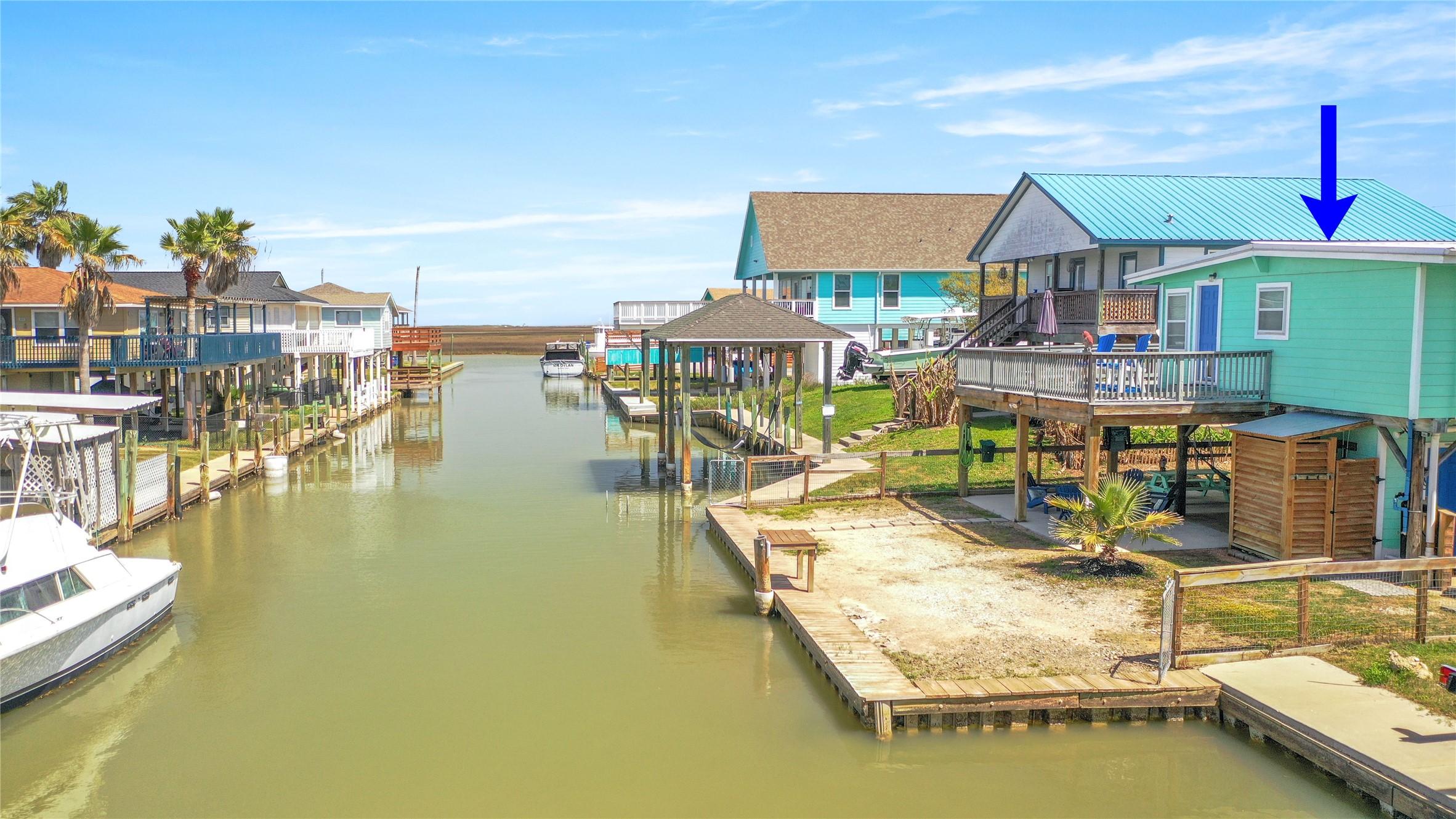 Image 2: Canal-front living with direct boat access to the
