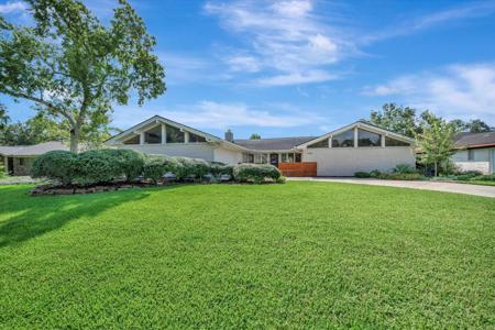 1442 Pirates Cove