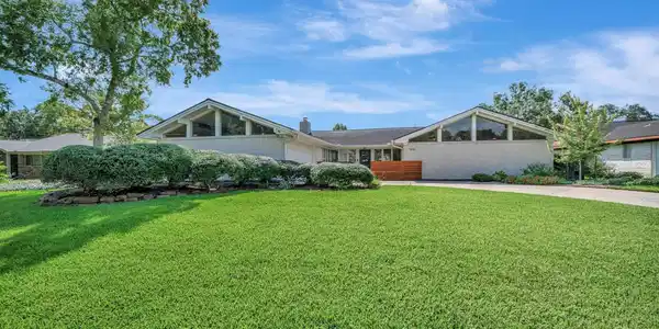 1442 Pirates Cove