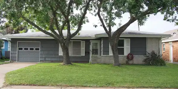 112 Tuna Street