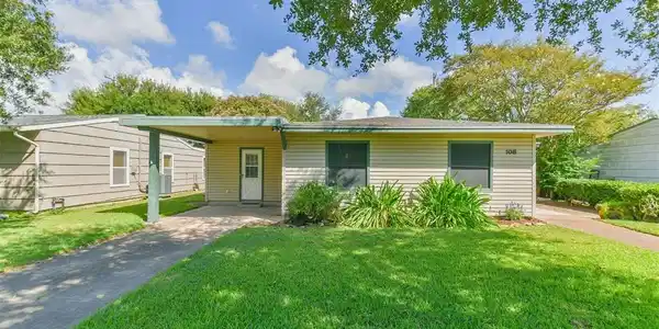 108 Dolphin Avenue