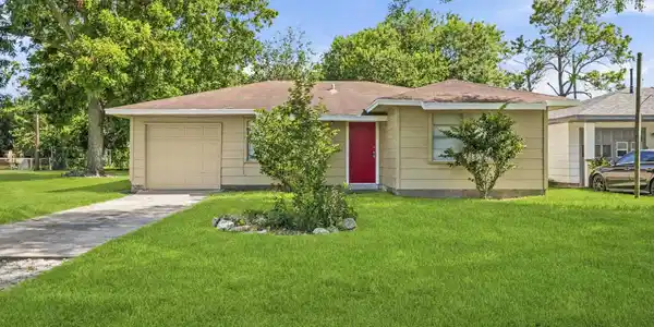 306 Pear Street