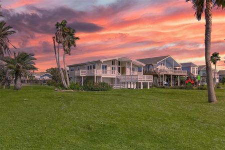1615 Dick Bay Drive