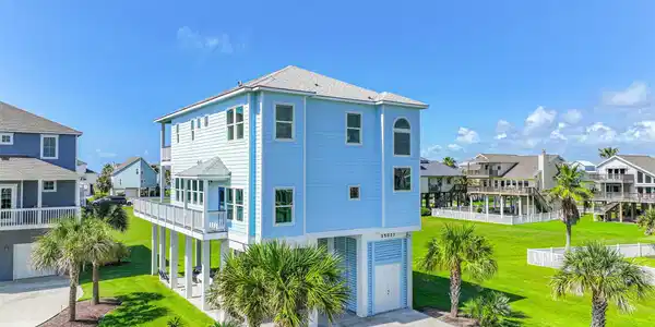 25027 Intrepid Lane