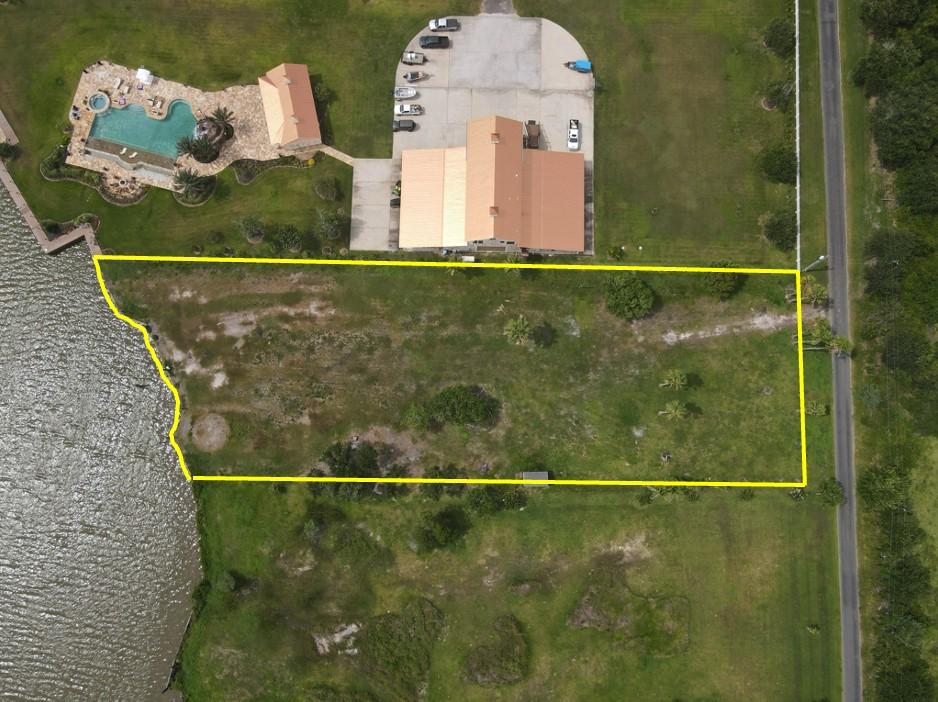 Image 3: Approximate boundary lines.
