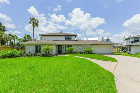 105 Cedar Lane