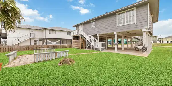 610 Seashell Drive
