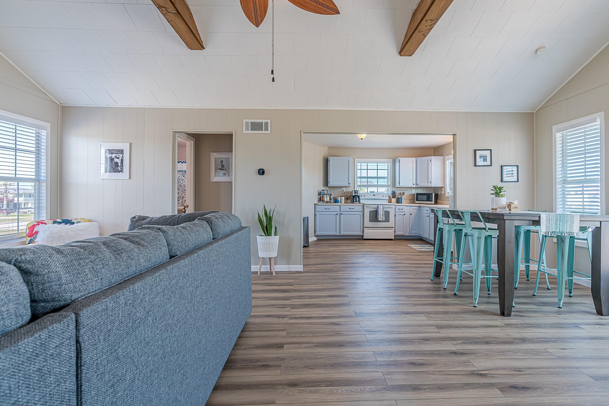 Image 2: Living to Kitchen View &ndash; Seamless flow between liv