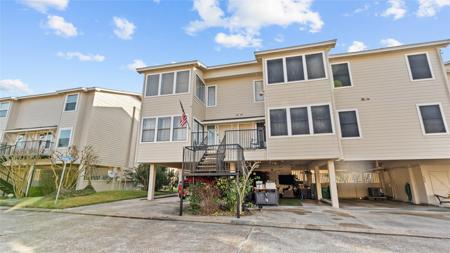 1914 Harbour Drive