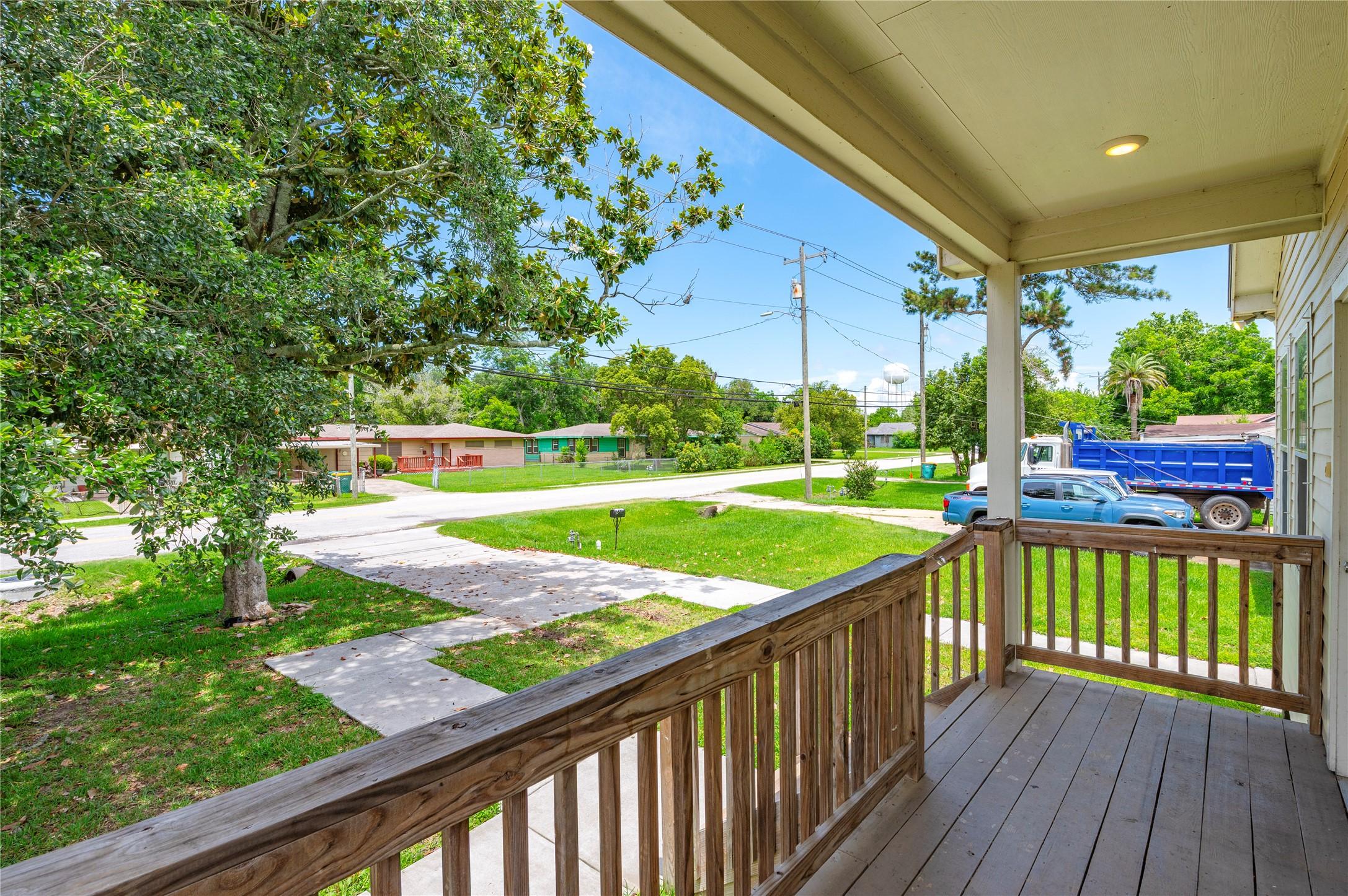 Image 2: Porch to sit in mornings and evenings! Just bring