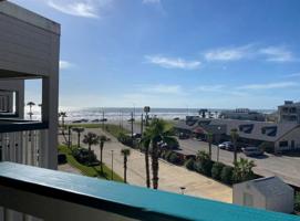 6102 Seawall Boulevard