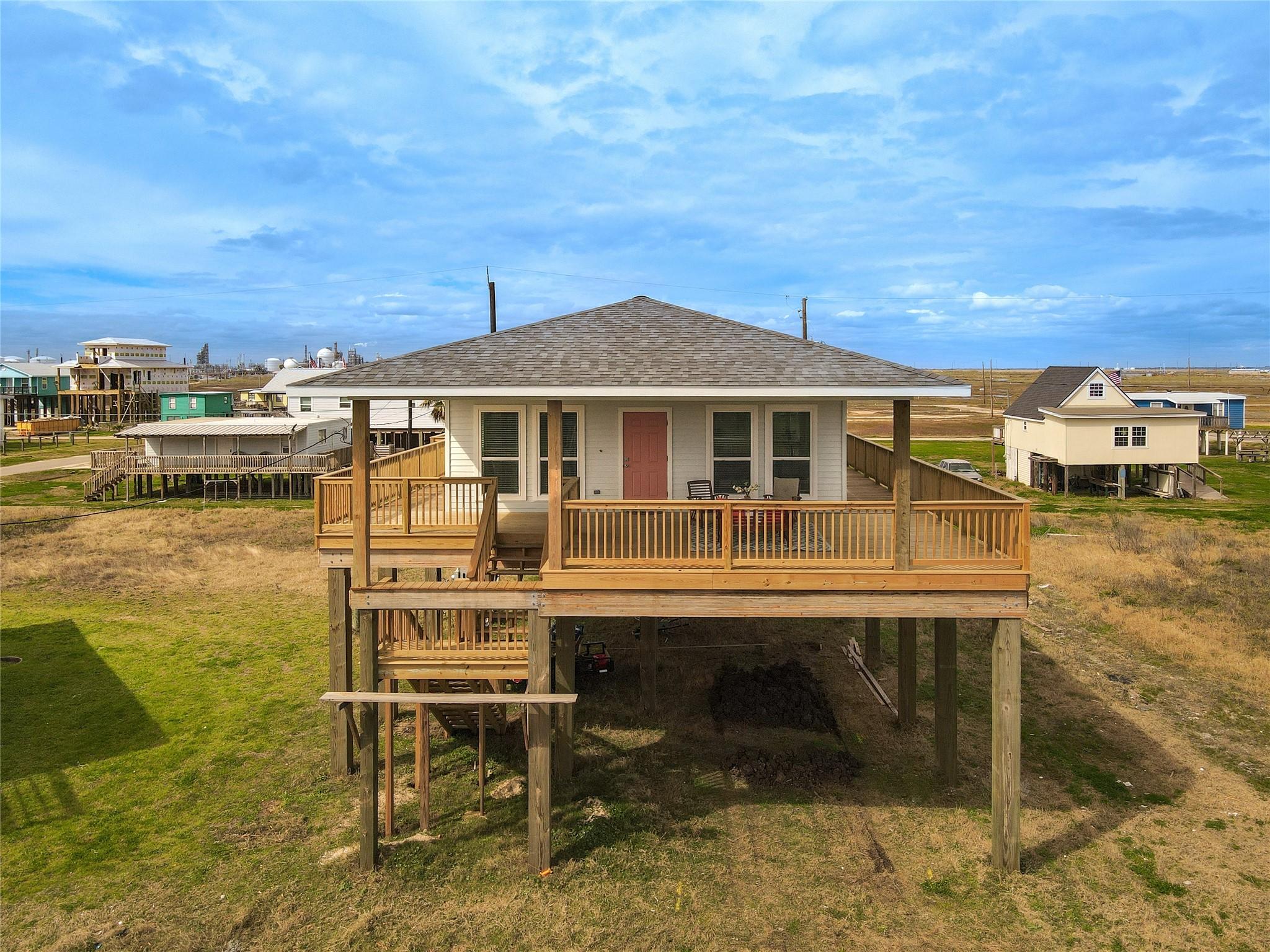 Image 1: Beautiful recent construction by MCP Homes with el