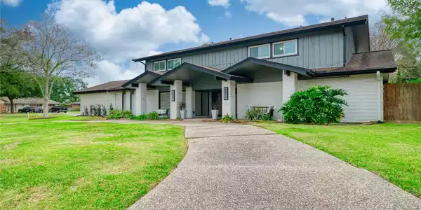 5017 Glenhaven Drive