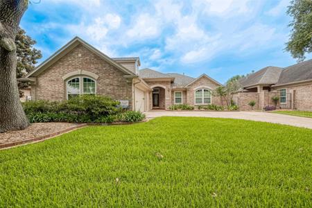 2426 Wentworth Oaks Court