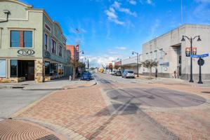119 W Defee Avenue