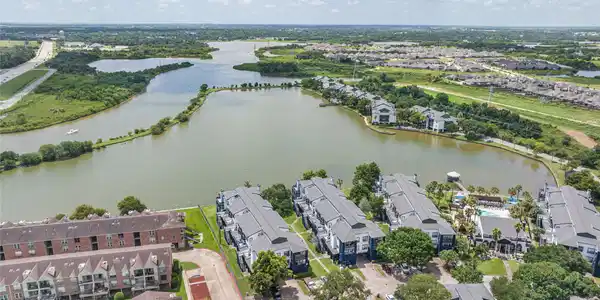 18800 Egret Bay Boulevard