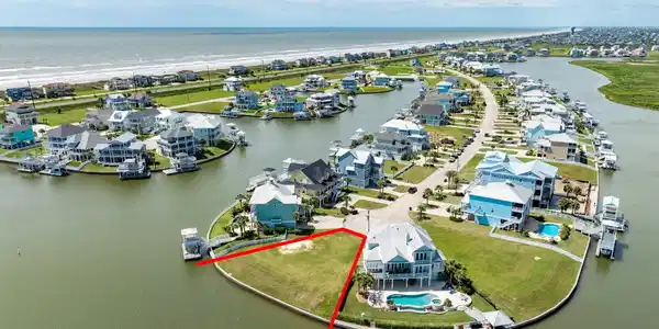 Image 2: Aerial view of the lot looking towards the west.