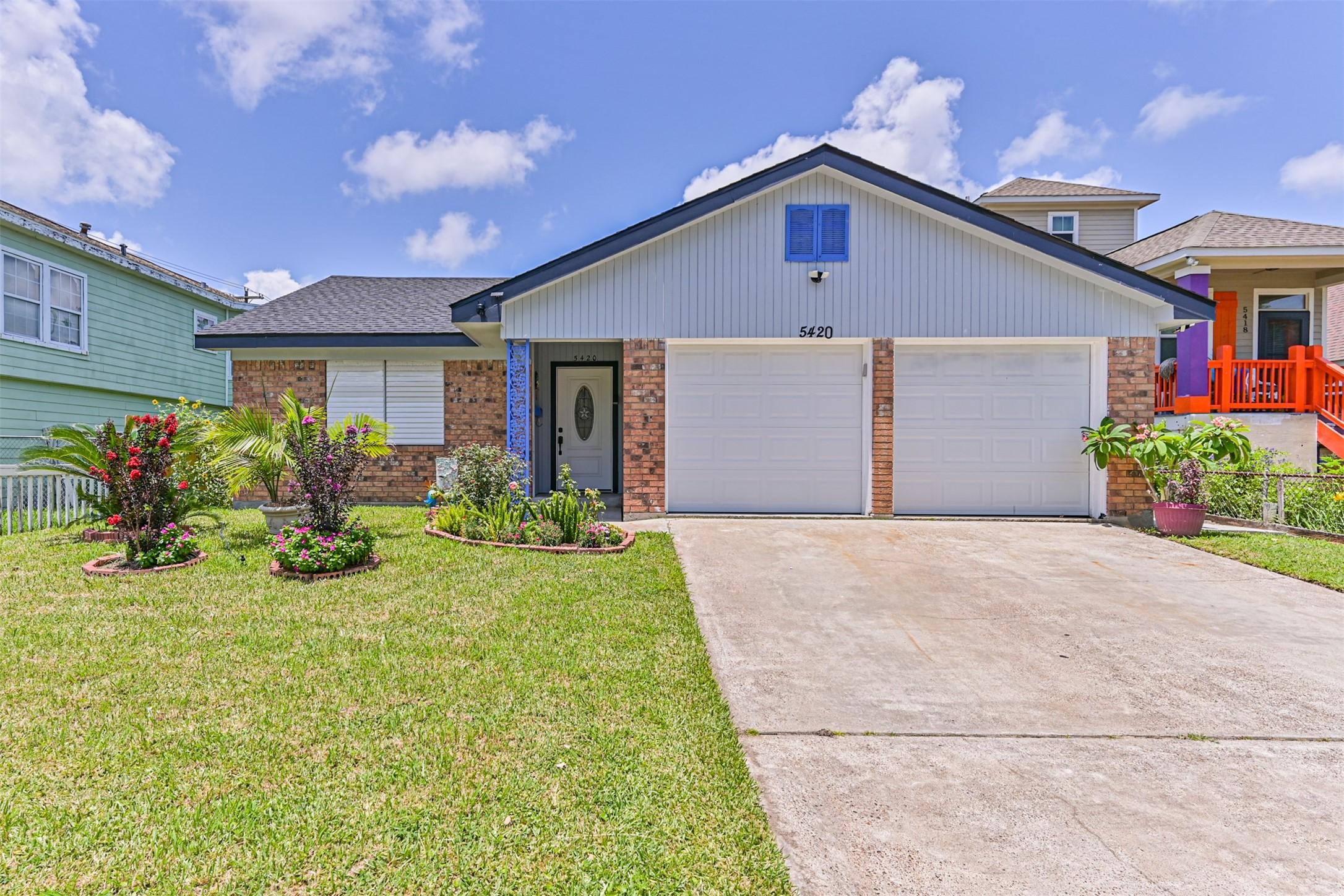 Image 2: Welcome to the house. Fully renovated with modern