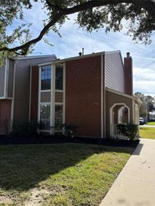 17281 Saturn Lane