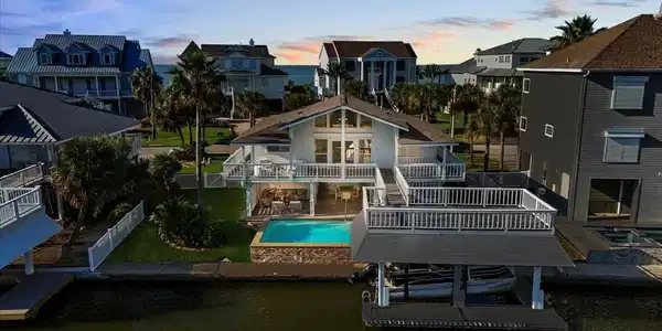 3423 Christmas Tree Point Road