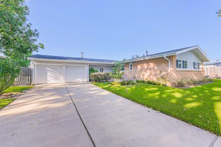 2434 Bayou Drive