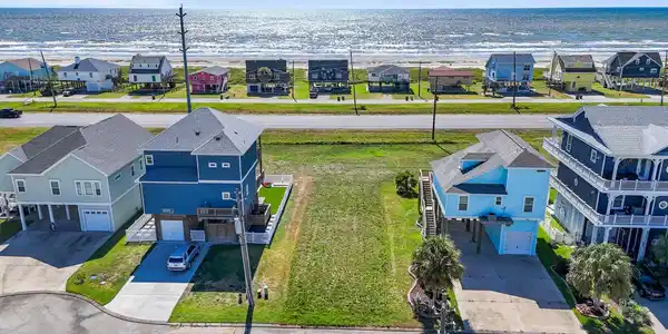 Image 2: Beautiful Gulf view!