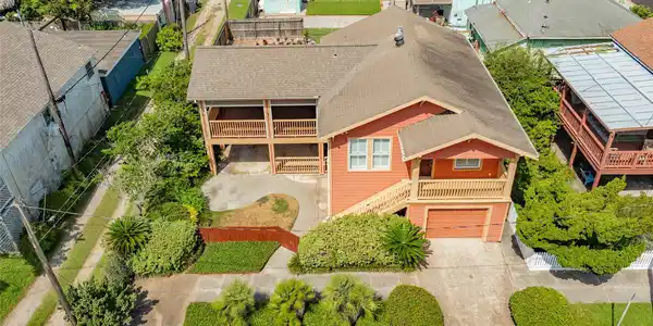Image 4: Large landscaped lot with excellent curb appeal.