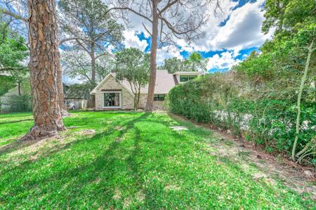 2506 Swan Court