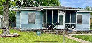 1011 12th 1/2 Street