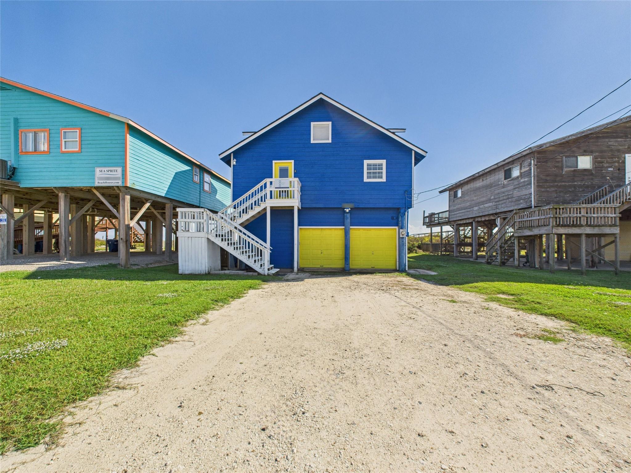 Image 2: Beach front with two-car garage!