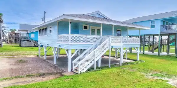 13131 Buccaneer Parkway