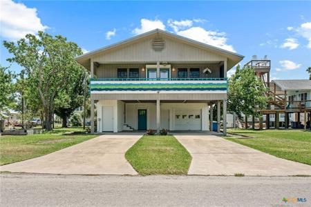 115 W Adams Street