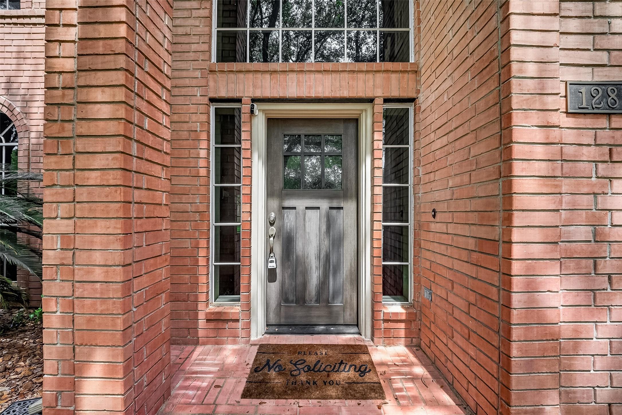 Image 3: FRONT PORCH.
