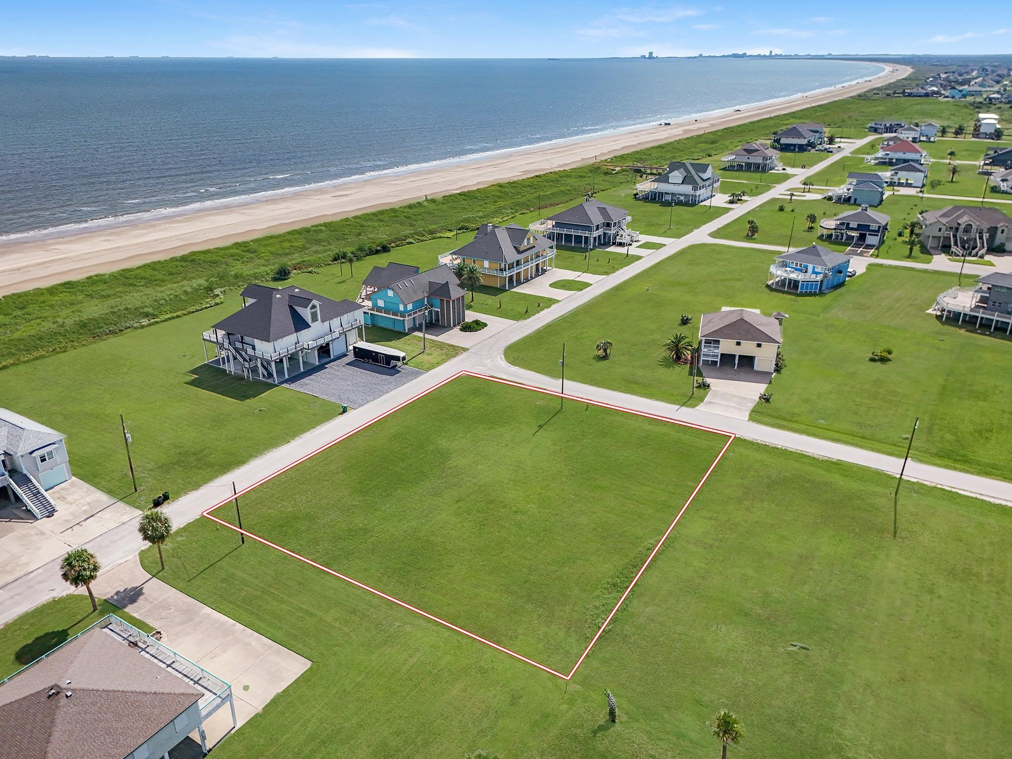 Image 4: Prime beachside lot offering stunning ocean views,