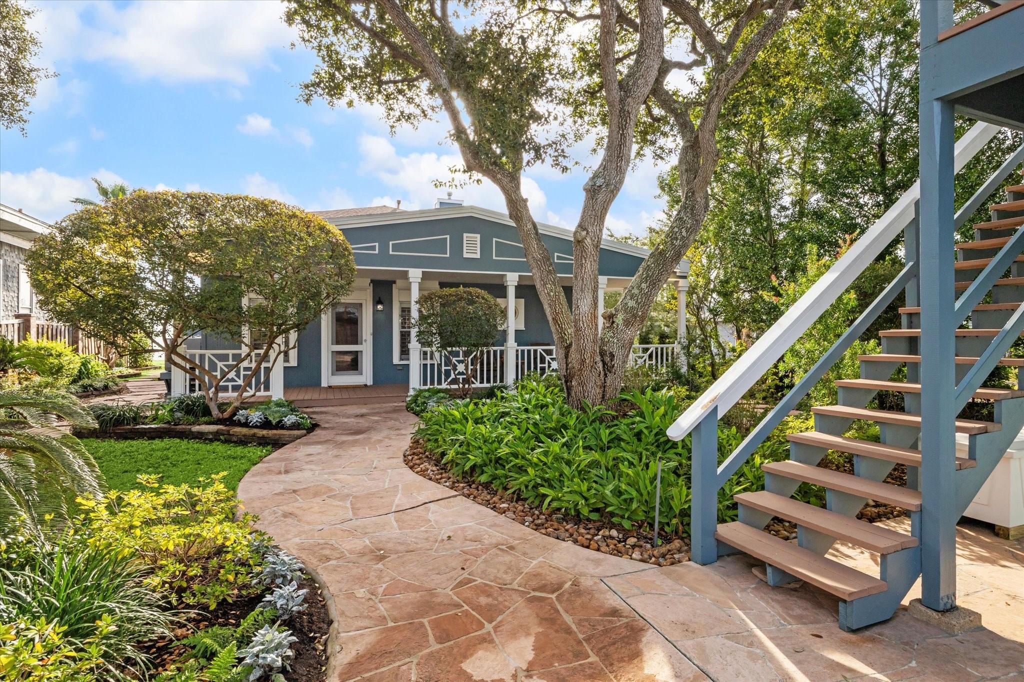 Image 4: View of the main and house and stairs leading to t