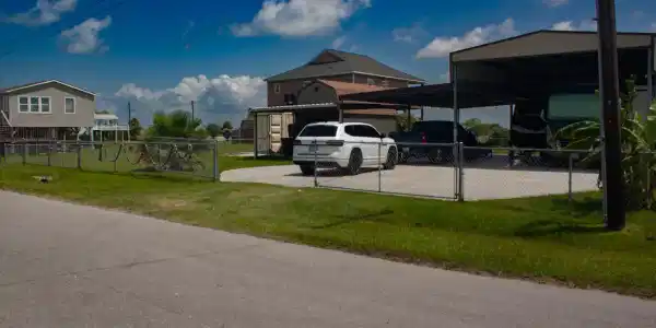 1134 & 1136 E Canal