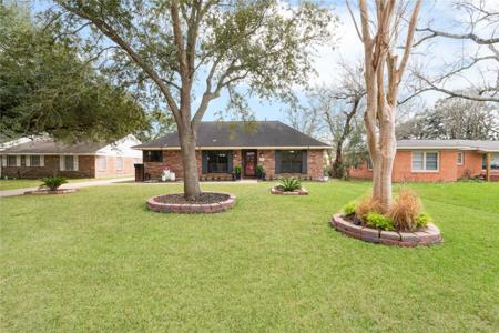 1226 Sunset Lane