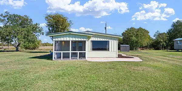 71 Collegeport Loop