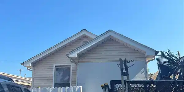 5107 Avenue Q 1/2