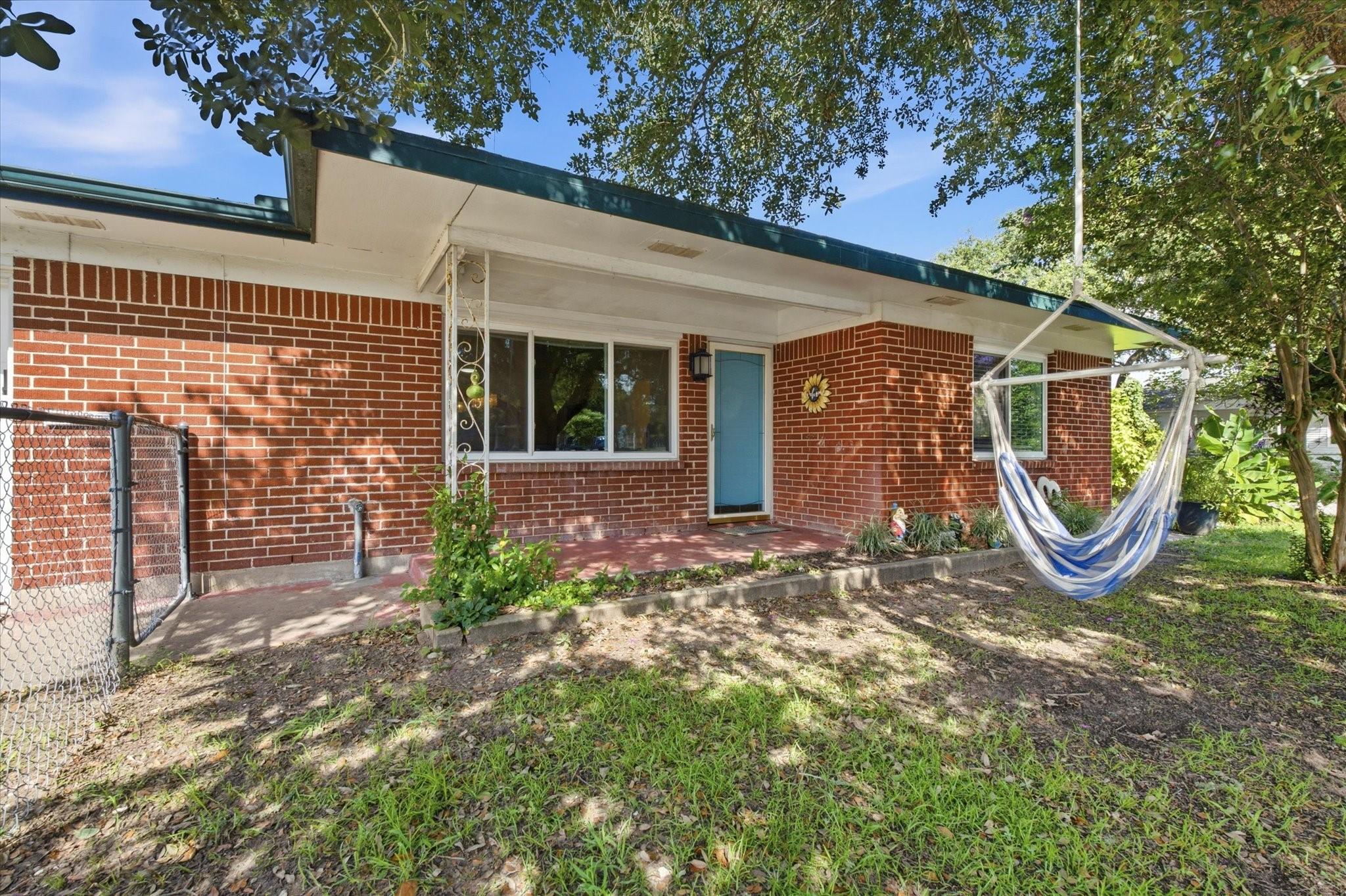 Image 1: Welcome to 1918 51st Street!!