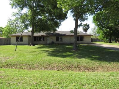 611 N Shady Lane