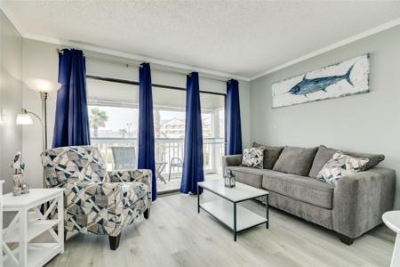 6102 Seawall Boulevard