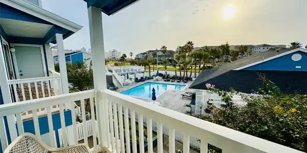 3506 Cove View Boulevard